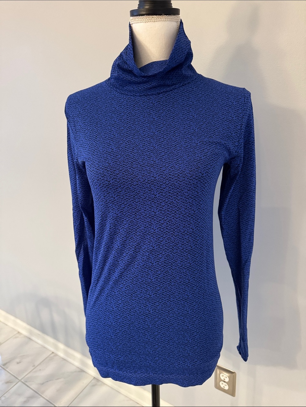 Athleta Flurry Peak Turtleneck